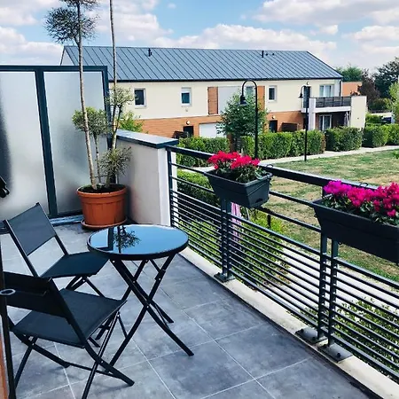 Modern Disneyland Paris Apartment